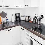 Helle, Ruhige 2 Zi-Whg, 2 Baeder, Dd Neustadt, Top Lage