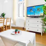Bis 6 Personen - Helle, Ruhige Whg, 2 Baeder, Dd Neustadt, Top Lage